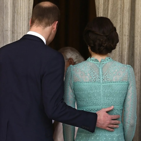 BNWT Temperley London Desdemona Dress ASO Kate Middleton Sz: UK 6. US 2. - Picture 4 of 11